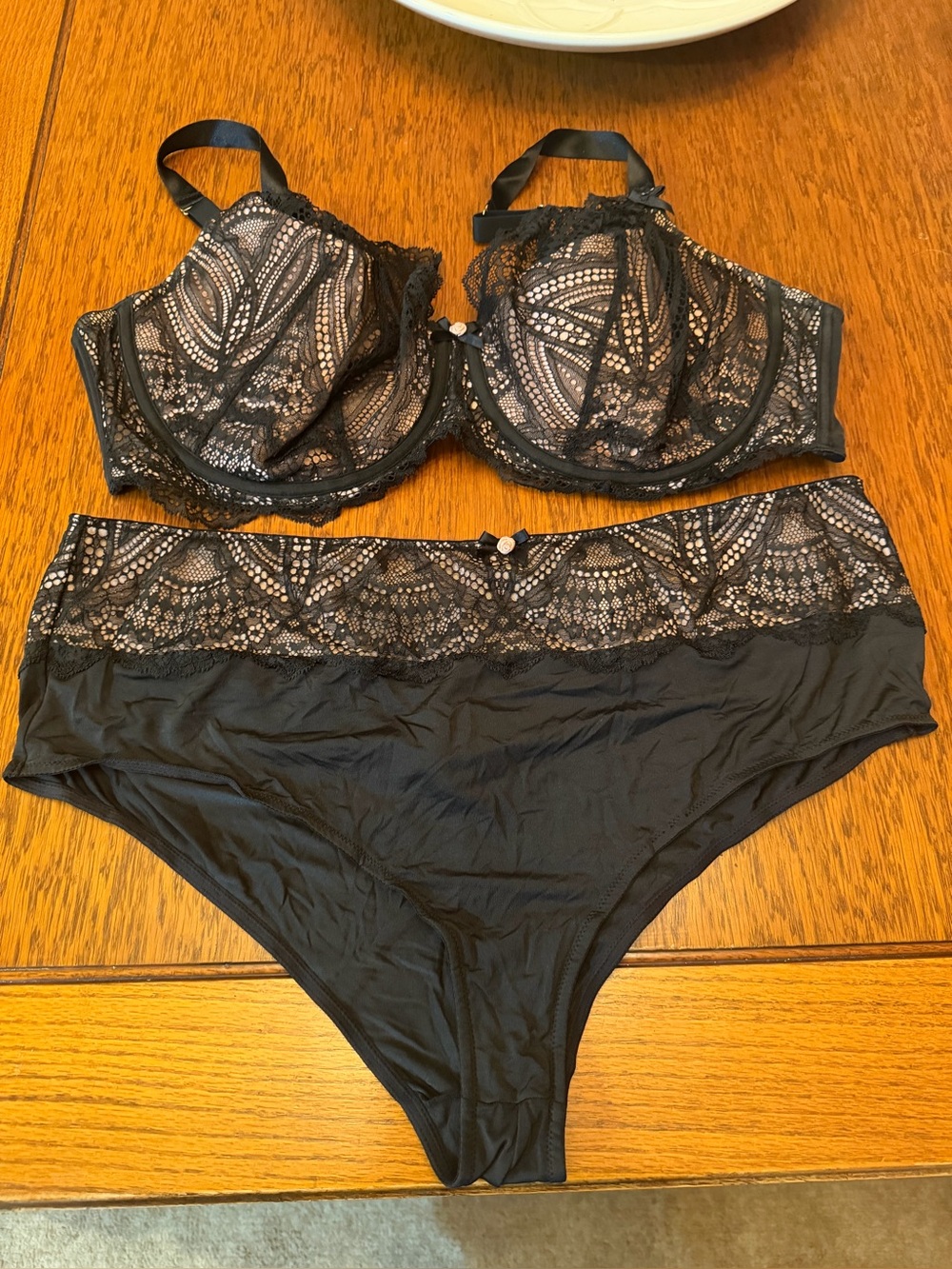 Black Lace Underwire Bra and High-Waist Brief Set